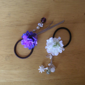 造花の髪ゴムの作り方 その他 ファッション アトリエ ハンドメイドレシピ 作り方 と手作り情報サイト