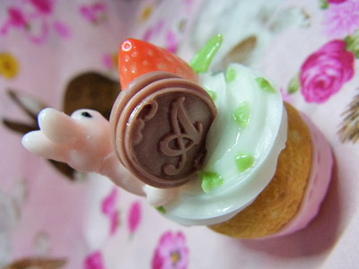 W うさちゃんが住むカップケーキのメモスタンドの作り方 手順 8 その他 その他 アトリエ ハンドメイドレシピ 作り方 と手作り情報サイト