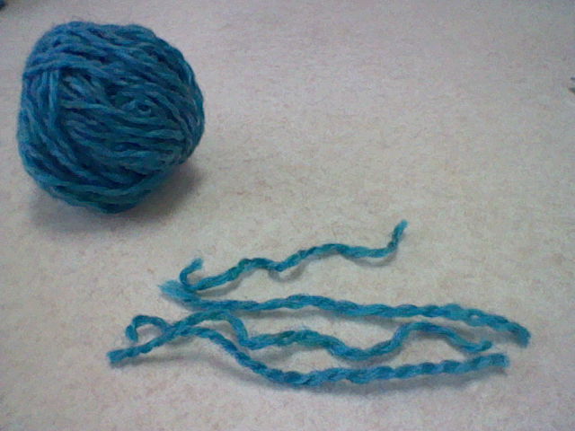 毛糸でフェルトボール風ボールの作り方 手順 2 その他 その他 アトリエ ハンドメイドレシピ 作り方 と手作り情報サイト