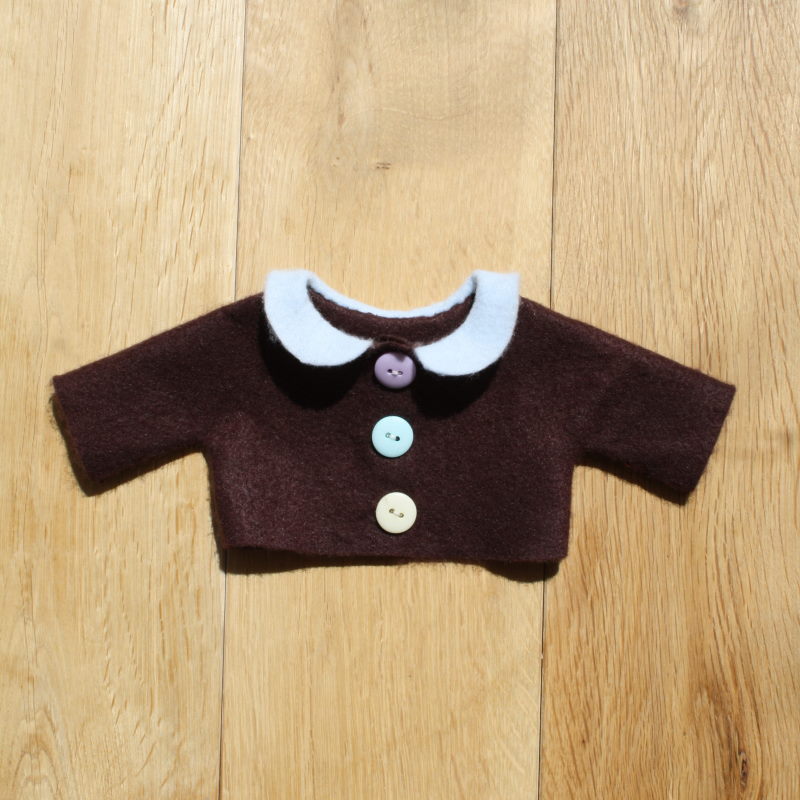 着せ替え人形アニカのフェルトジャケットの作り方 人形 おもちゃ アトリエ ハンドメイドレシピ 作り方 と手作り情報サイト