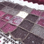 モチーフ編みのマルチカバー