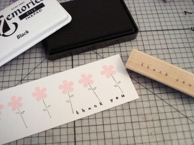 お花のクラフトパンチで簡単手作りカードの作り方 手順 4 その他 紙小物 ステーショナリー アトリエ ハンドメイドレシピ 作り方 と手作り 情報サイト