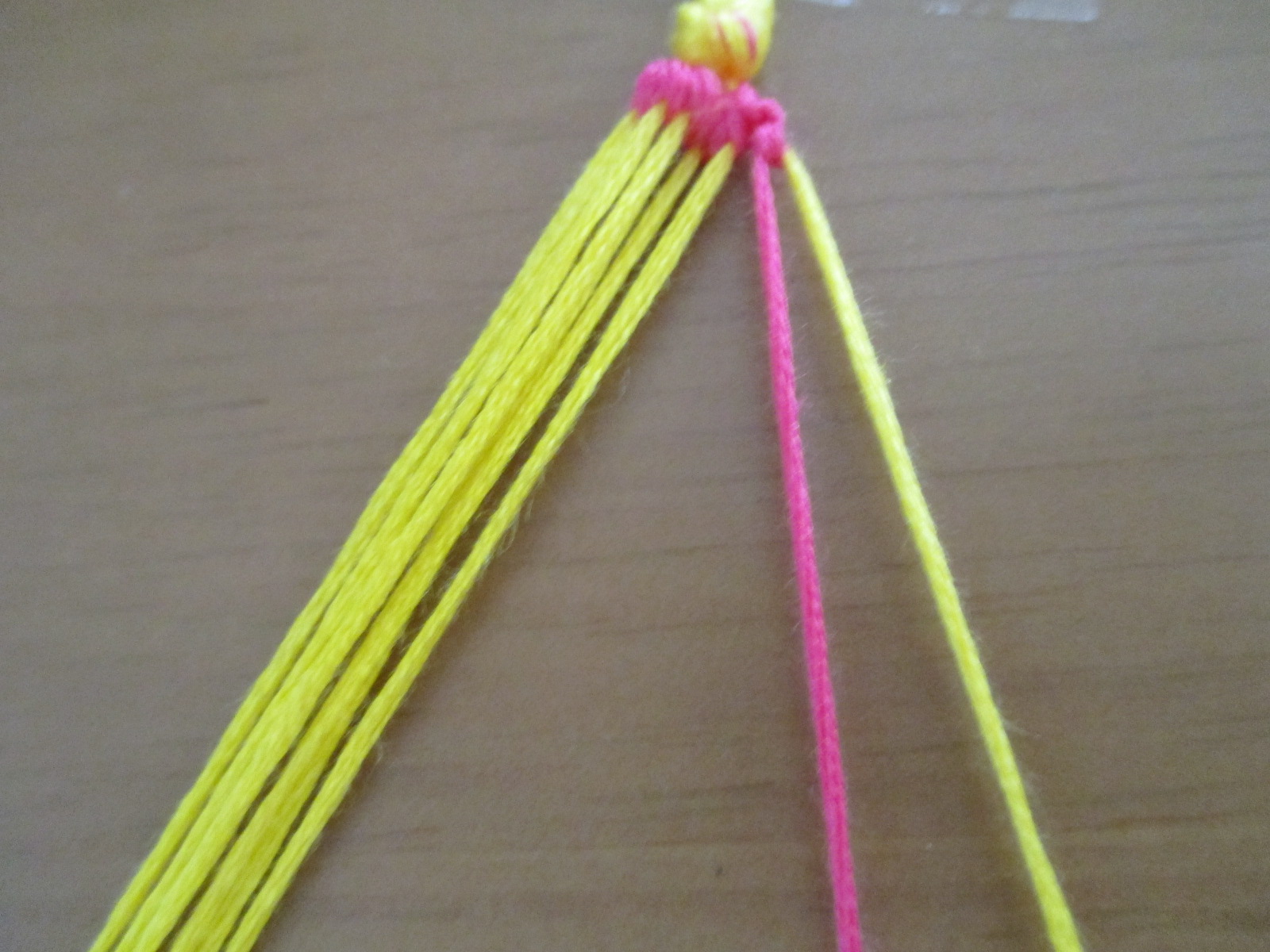 文字入りミサンガ アルファベット ハート の作り方 手順 10 ブレスレット アクセサリー アトリエ ハンドメイドレシピ 作り方 と手作り情報サイト