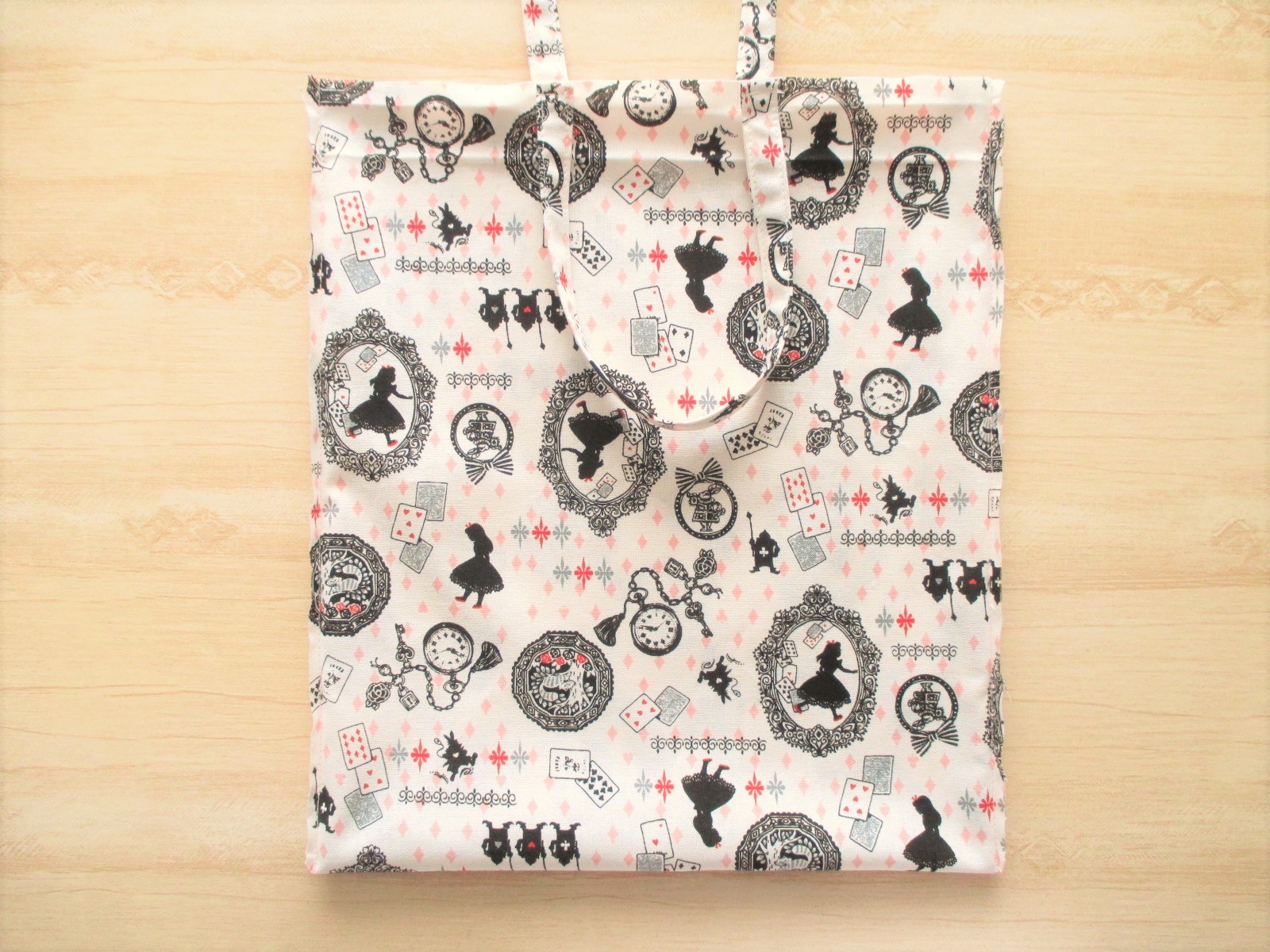 用紙で型紙簡単 手のひらサイズのエコバッグの作り方 手順 17 エコバッグ バッグ 財布 小物 アトリエ ハンドメイドレシピ 作り方 と手作り 情報サイト