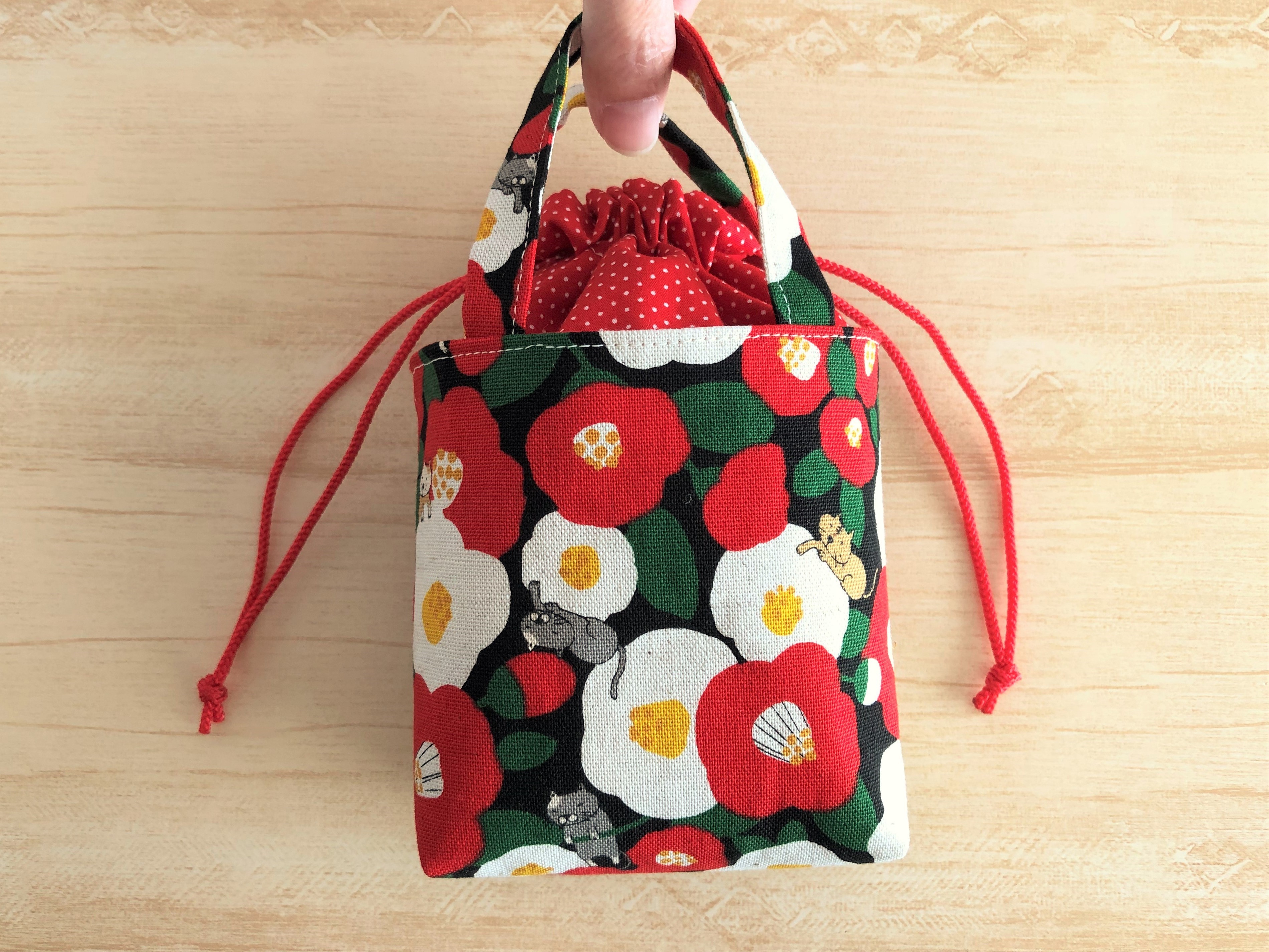 小さなサイズがとってもかわいい!巾着付きミニバッグの作り方 手順｜27 