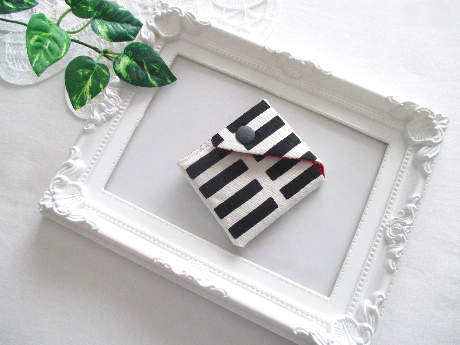 2回縫うだけ‼入れ口が表と裏に‼簡単コインケースの作り方 手順｜11｜その他｜バッグ・財布・小物｜ アトリエ | ハンドメイドレシピ（作り方）と手作り 情報サイト