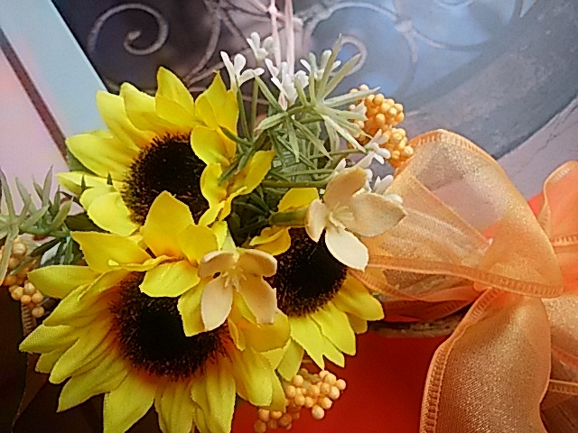 ひまわりリース の作り方 手順 9 フラワーアレンジメント フラワー ガーデニング アトリエ ハンドメイドレシピ 作り方 と手作り情報サイト