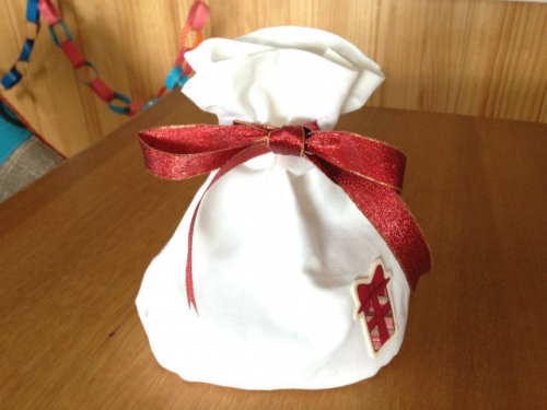 サンタのプレゼント袋 リボンタイプ お弁当袋にもの作り方 その他 その他 アトリエ ハンドメイドレシピ 作り方 と手作り情報サイト