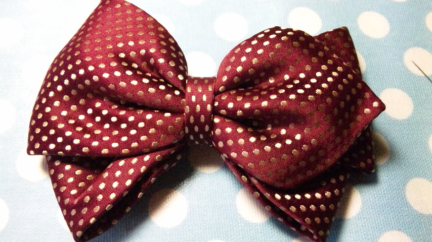 ネクタイでリボンバレッタの作り方 手順 9 その他 ファッション アトリエ ハンドメイドレシピ 作り方 と手作り情報サイト