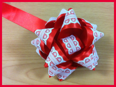 アイドル風記章の作り方 手順 5 コサージュ ブローチ アクセサリー アトリエ ハンドメイドレシピ 作り方 と手作り情報サイト