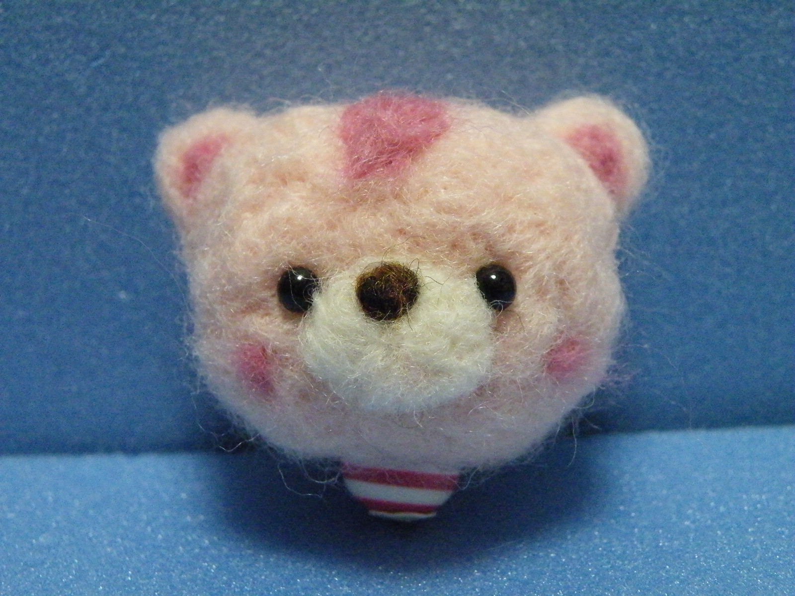 羊毛フェルト くま の作り方 手順 1 ぬいぐるみ ぬいぐるみ 人形 アトリエ ハンドメイドレシピ 作り方 と手作り情報サイト