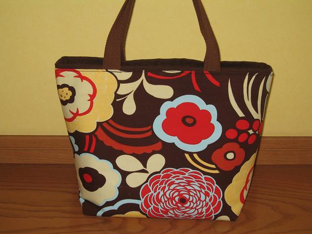 小さくてもインパクト大な花柄大人トートの作り方 その他 その他 アトリエ ハンドメイドレシピ 作り方 と手作り情報サイト