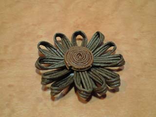 紙バンドで花 の作り方 手順 15 その他 家具 生活雑貨 アトリエ ハンドメイドレシピ 作り方 と手作り情報サイト