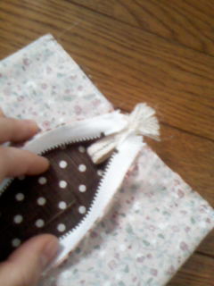 花柄小物入れポーチの作り方 手順 4 その他 その他 アトリエ ハンドメイドレシピ 作り方 と手作り情報サイト