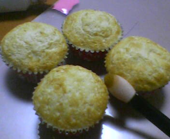 可愛いカップケーキの作り方 手順 3 その他 リメイク デコレーション アトリエ ハンドメイドレシピ 作り方 と手作り情報サイト