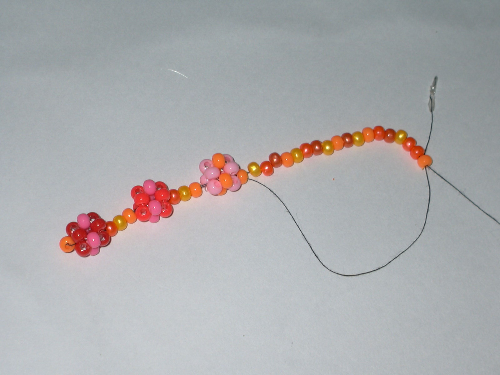 ビーズボール ストラップ キーホルダー 一列つなぎの作り方 手順 7 その他 その他 アトリエ ハンドメイドレシピ 作り方 と手作り情報サイト