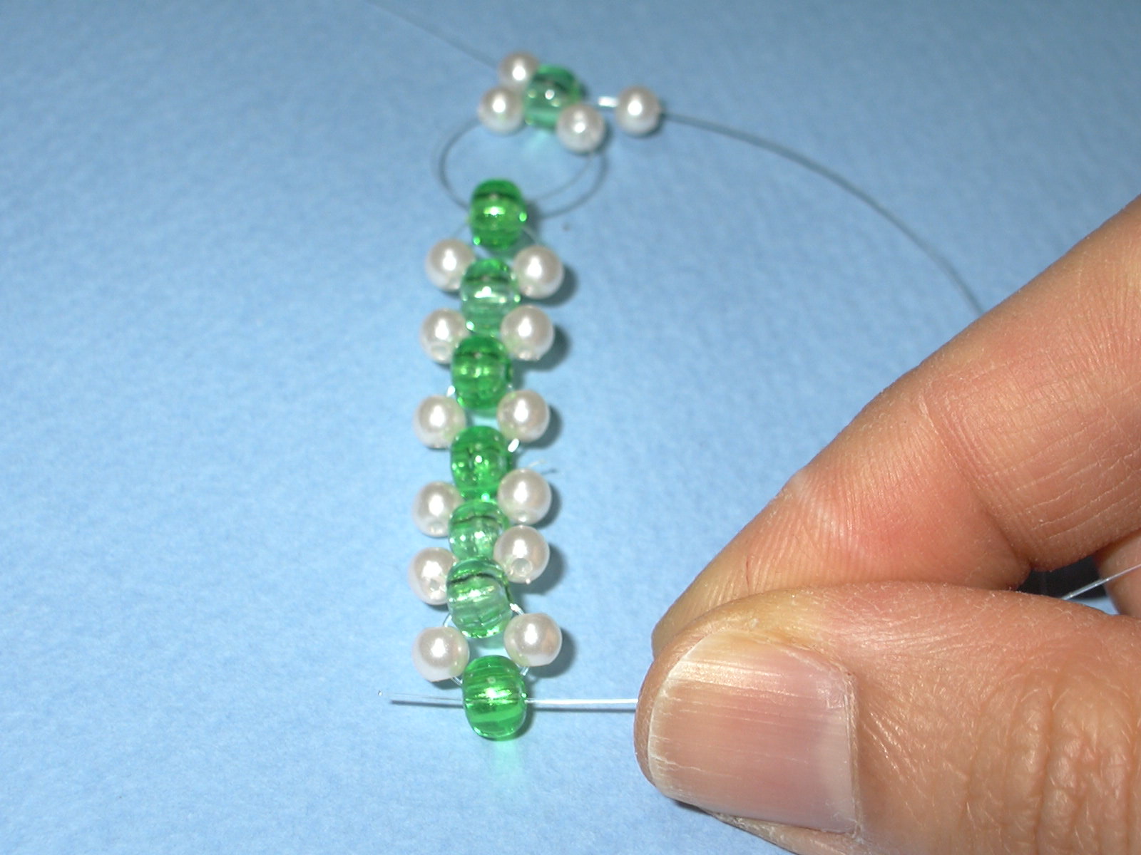 ビーズ8の字編み 指輪の作り方の作り方 手順 7 その他 その他 アトリエ ハンドメイドレシピ 作り方 と手作り情報サイト