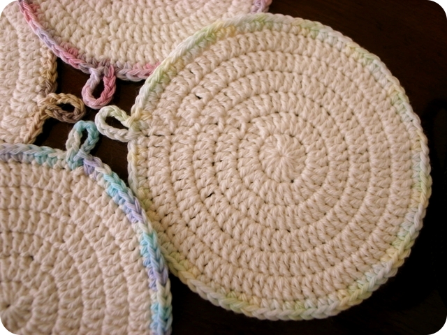 コースター まんまる の作り方 手順 3 その他 ファッション アトリエ ハンドメイドレシピ 作り方 と手作り情報サイト