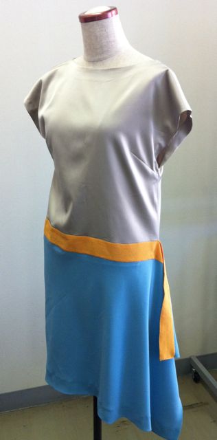 アシンメトリーなワンピースの作り方 その他 その他 アトリエ ハンドメイドレシピ 作り方 と手作り情報サイト